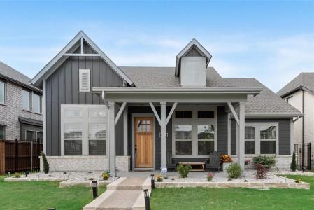 1028 Almond Blossom Circle, Crowley, Texas 76036, USA