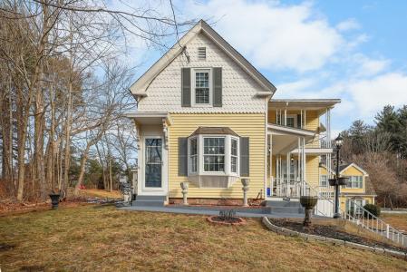 16 Allen Street, Northborough, Massachusetts 01532, USA