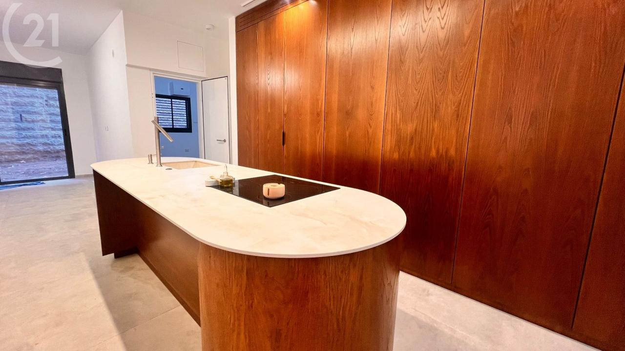 בן צבי, Jerusalem, Israel