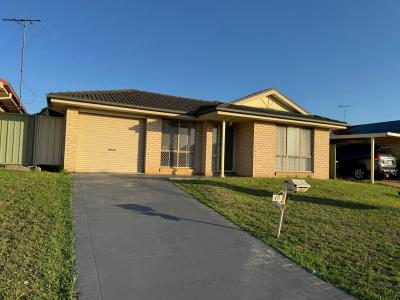 10 Edward Edgar Street, Minto, NSW 2566, オーストラリア