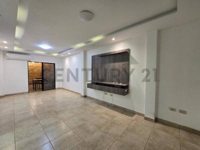 Urb Villa Club Omega omega, Daule, Guayas 00001, Equador