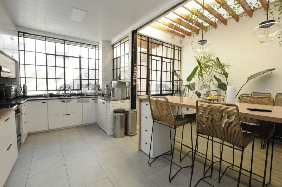 Luis Viale 3200, Flores, Capital Federal 1416, Argentina