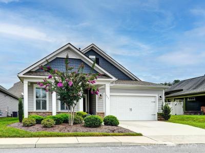 527 Summerfield Place, Flat Rock, North Carolina 28731, HOA KỲ