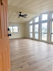 5019 W Dorothea Avenue, Visalia, California 93277, USA