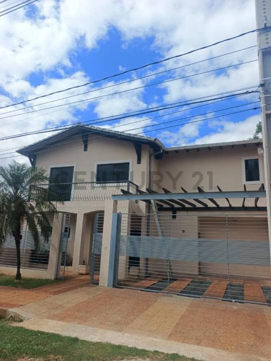 La Paz, casi Tte Rivas , Luque, Central 00001, Paraguay