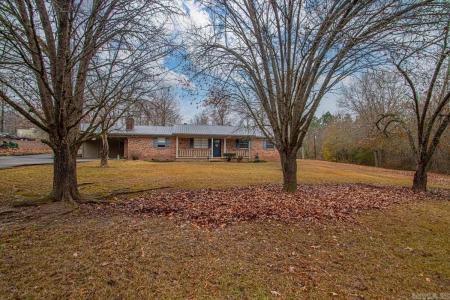 8213 Russwood W Lane, Mabelvale, Arkansas 72103, USA