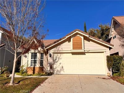 19849 Collins, Canyon Country, California 91351, USA