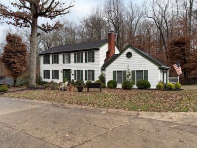 131 Wood Lomond Way, Huntington, West Virginia 25705