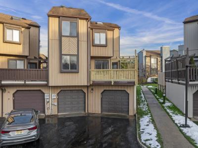 40 Emerald Lane, Old Bridge, NJ 08857, USA