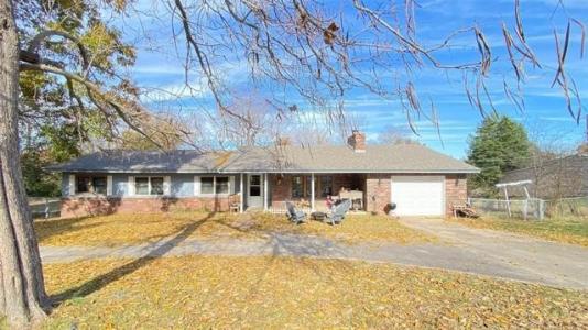 1104 Michael Street, Tahlequah, Oklahoma 74464, USA