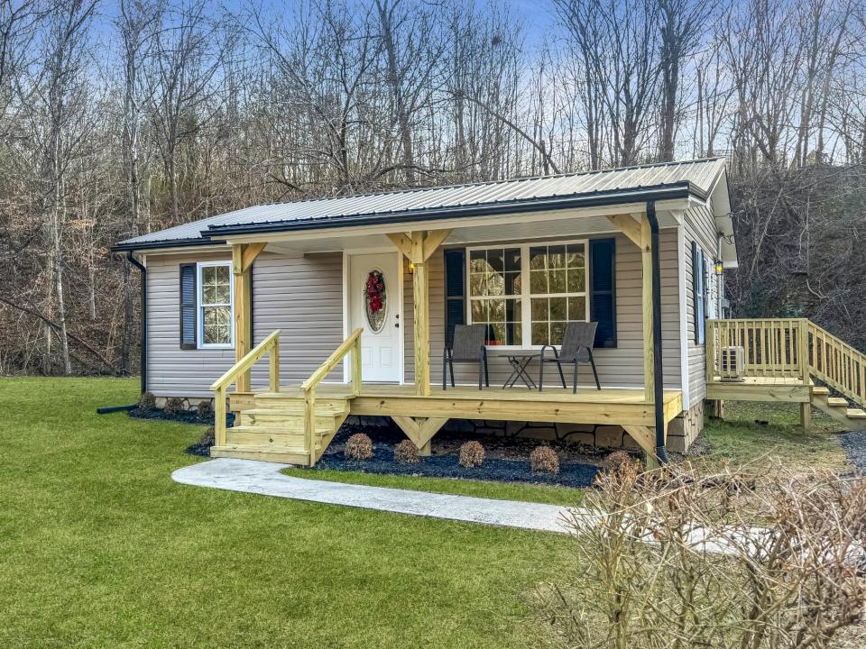 608 Big Rock Rd, Big Rock, Tennessee 37023, USA