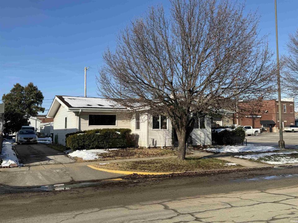 88 SE 1st Street, Linton, Indiana 47441, Stati Uniti