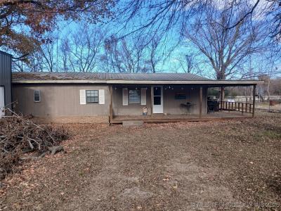 415299 E 1073 Road, Checotah, Oklahoma 74426