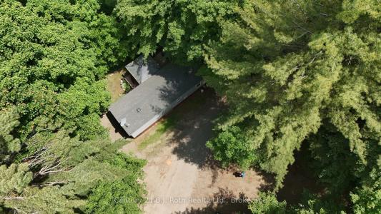 767 POPLAR CRESCENT, Bracebridge, Ontario P1L 1W9, Canadá