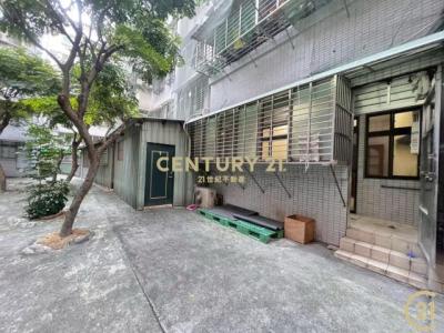 頂崁街, Sanchong Dist., 신 베이시 241, 대만