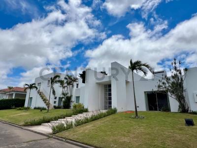 Cond. Polo Country , Norte, Santa Cruz 00001, Bolivia