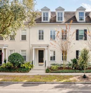 1136 Celebration Avenue, CELEBRATION, Florida 34747, USA
