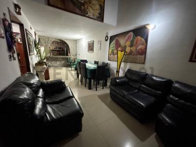 Calle 5 Urbanizacion Muralla Arriba, Guatire, Miranda 1221, Venezuela