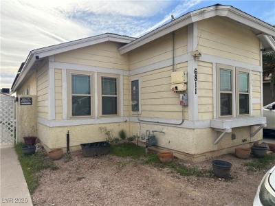 6811 Mangrum Circle, Las Vegas, Nevada 89103, USA