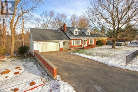 10 REGENT STREET, St. Thomas, Ontario N5R 1Z8, Canada