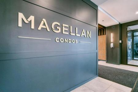 700  Rue des Éclaircies, Brossard, 魁北克省 J4Z 0P9, 加拿大