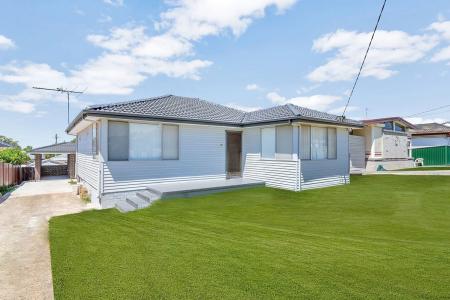 21 Brentwood Street, Fairfield West, NSW 2165, Australia