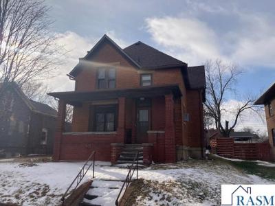 108 South Broadway, New Ulm, Minnesota 56073, USA