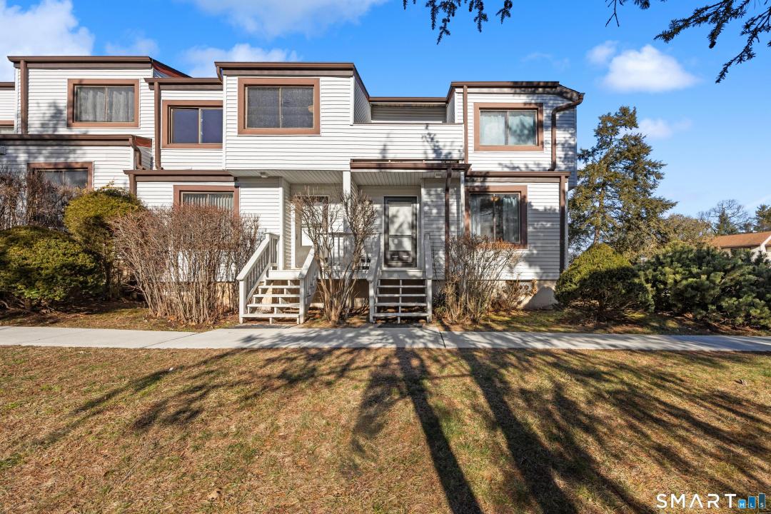 229 Cottonwood Road 229, Newington, Connecticut 06111, États-Unis