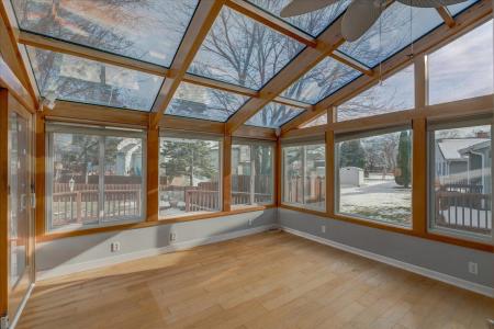 7 S Thompson, Madison, Wisconsin 53718-3267, USA