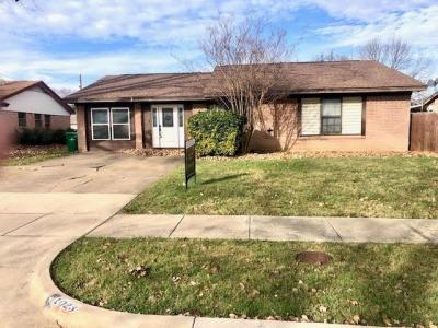 1023 Terry Way, Carrollton, Texas 75006, USA