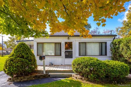 26361 Parkington Street, Roseville, Michigan 48066, Estados Unidos