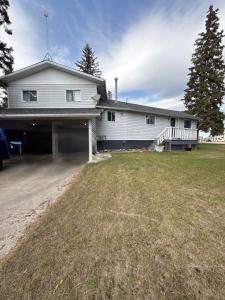 16 BLUEBERRY DRIVE, Whitecourt, אלברטה T7S 1G7, קנדה 