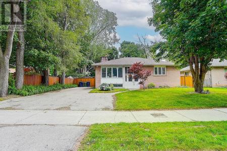 55 THREE VALLEYS DRIVE, Toronto (parkwoods-donalda), Ontario M3A 3B6, Canada