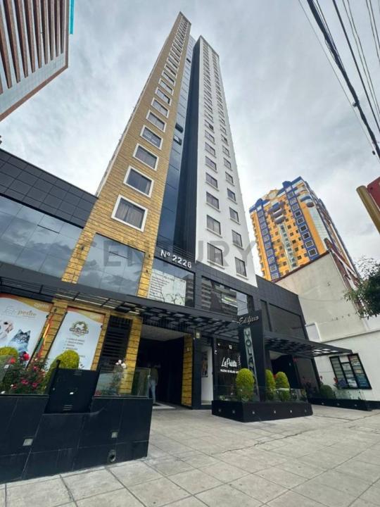 AV. SANCHEZ LIMA, EDIF. YOLANDA, PISO 17, DEPTO. B 2226, Sopocachi, La Paz 00000, Bolívia