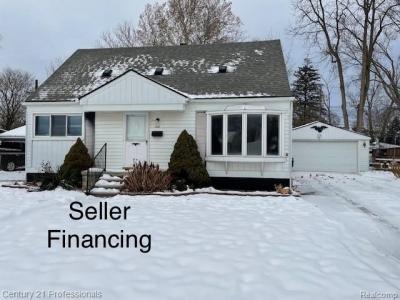 32468 Rosslyn Avenue, GardenCity, Michigan 48135, USA