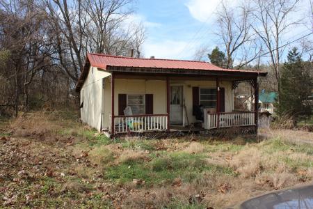 191 Mcmillian St, Erin, Tennessee 37061, USA