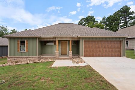 1005 N Red, Sheridan, Arkansas 72150, USA