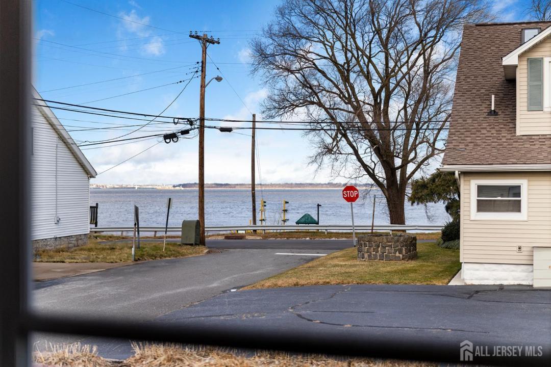 104 Roosevelt Avenue, Old Bridge, ניו ג'רזי 08879, ארצות הברית של אמריקה