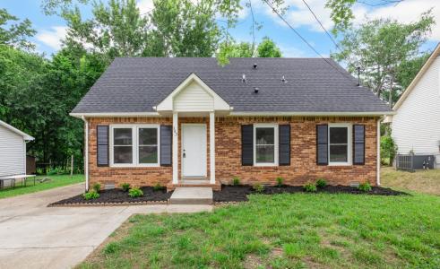 382 Louise Ln, Clarksville, Tennessee 37042, USA