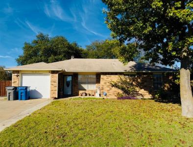 301 E Milas Lane, Glenn Heights, Texas 75154, États-Unis