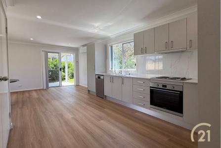 1/1A Hiland Crescent, Smithfield, NSW 2164, Australia