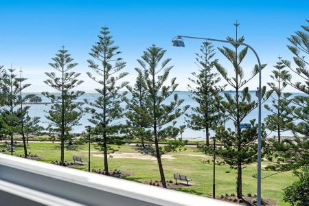 4/427 Esplanade, Manly, QLD 4179, Australia