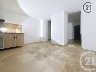 Sens, Bourgogne 89100, France