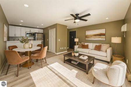 1021 Centre Street , 11, Traverse City, Michigan 49686, USA