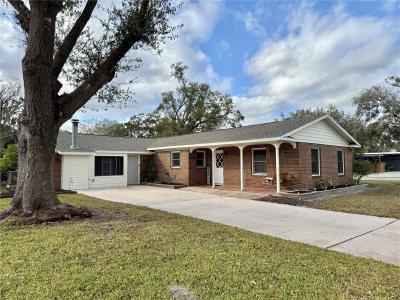 509 Falmouth Street, Temple Terrace, Florida 33617, USA