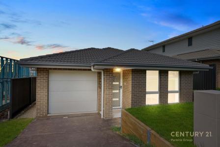 32 Heartfruit Avenue, Cobbitty, NSW 2570, Australia