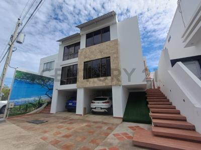 Urbanización Manta Beach S/N, Manta, Manabí 00001, 에쿠아도르