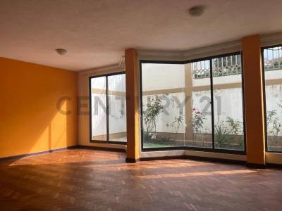 Calle 20 de Achumani, Urb. Villa Mariscal de Ayacucho, Nº6, Mzna “V”, Semi-Sotano, zona de 6, Achumani, La Paz 00001, בוליביה