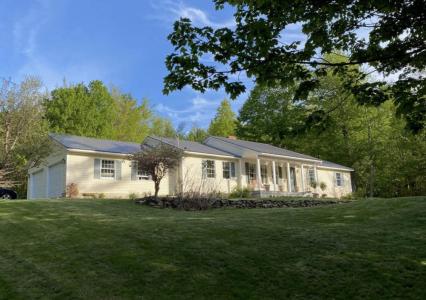 107 Mount Vista Drive, Sidney, Maine 04330, Estados Unidos