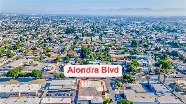 2416 E Alondra, Compton, California 90221, Estados Unidos